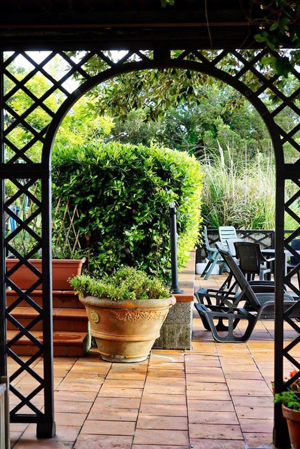 B&B Il Piccolo Paradiso Montenero  المظهر الخارجي الصورة