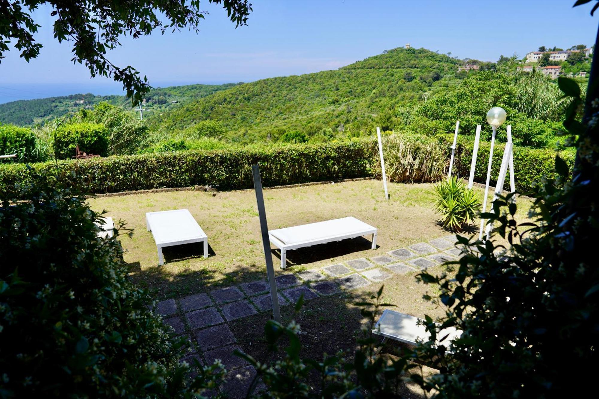 B&B Il Piccolo Paradiso Montenero  المظهر الخارجي الصورة