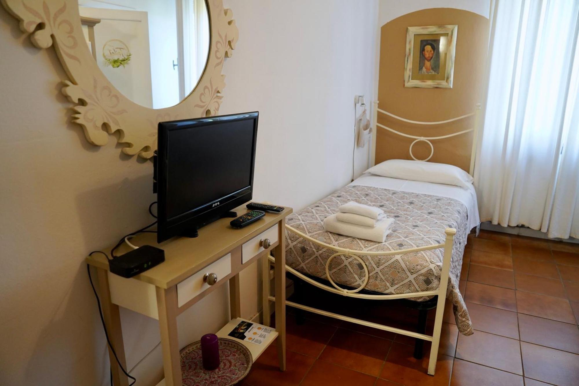 B&B Il Piccolo Paradiso Montenero  المظهر الخارجي الصورة